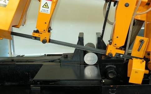 平昌数控带锯床自动送料精度会出现偏差吗? 平昌数控带锯床自动送料精度会出现偏差吗?